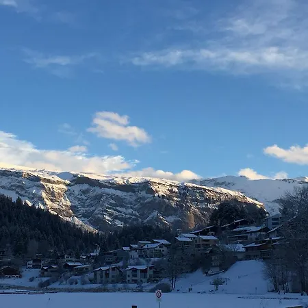 Bellaval 3* Laax