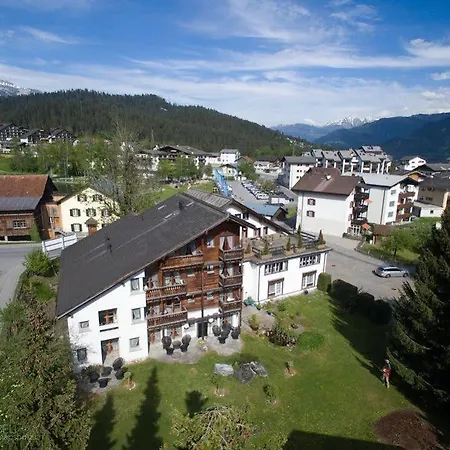 Bellaval Hotel